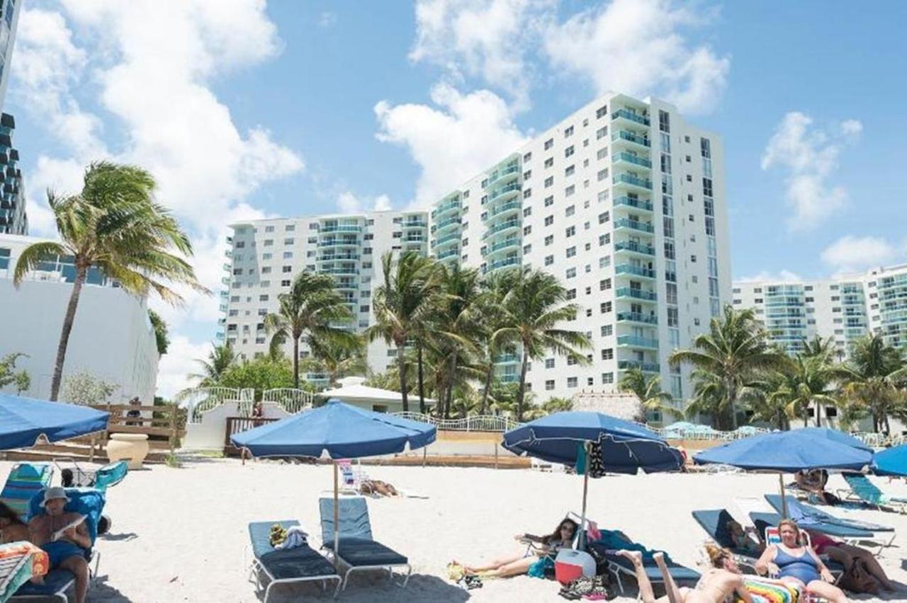 En La Playa The Tides Apartment *