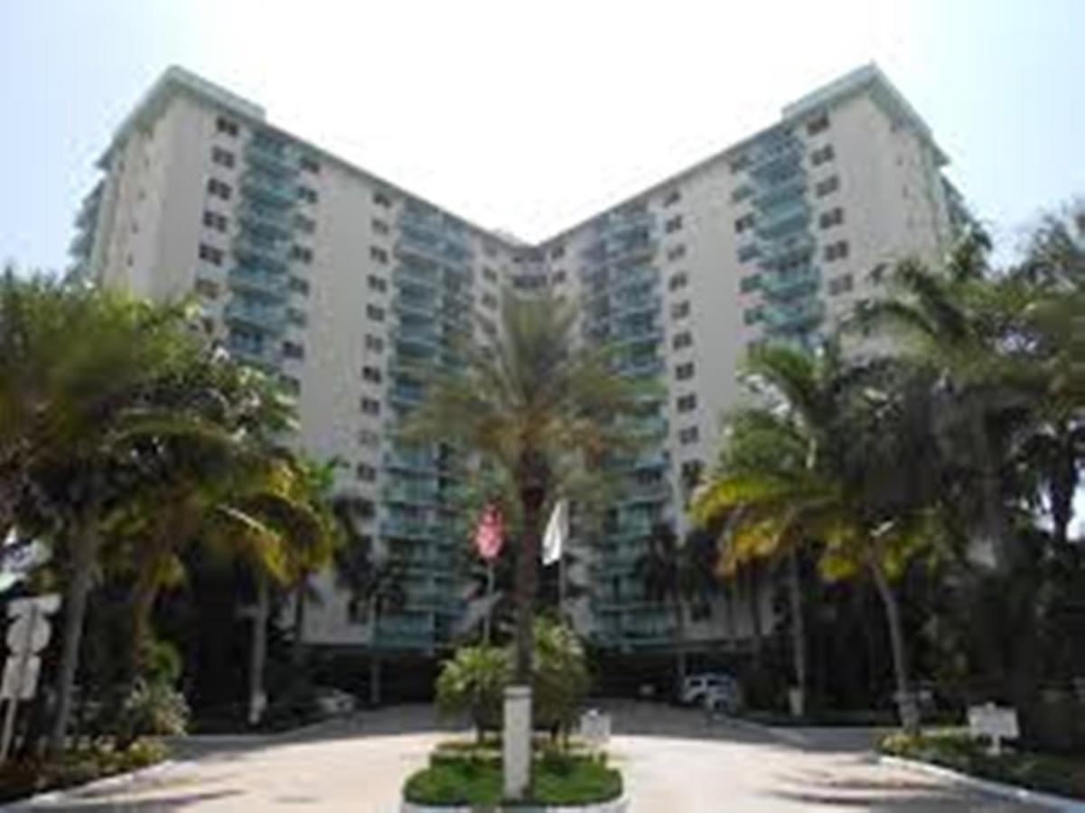 En La Playa The Tides Apartment Hollywood