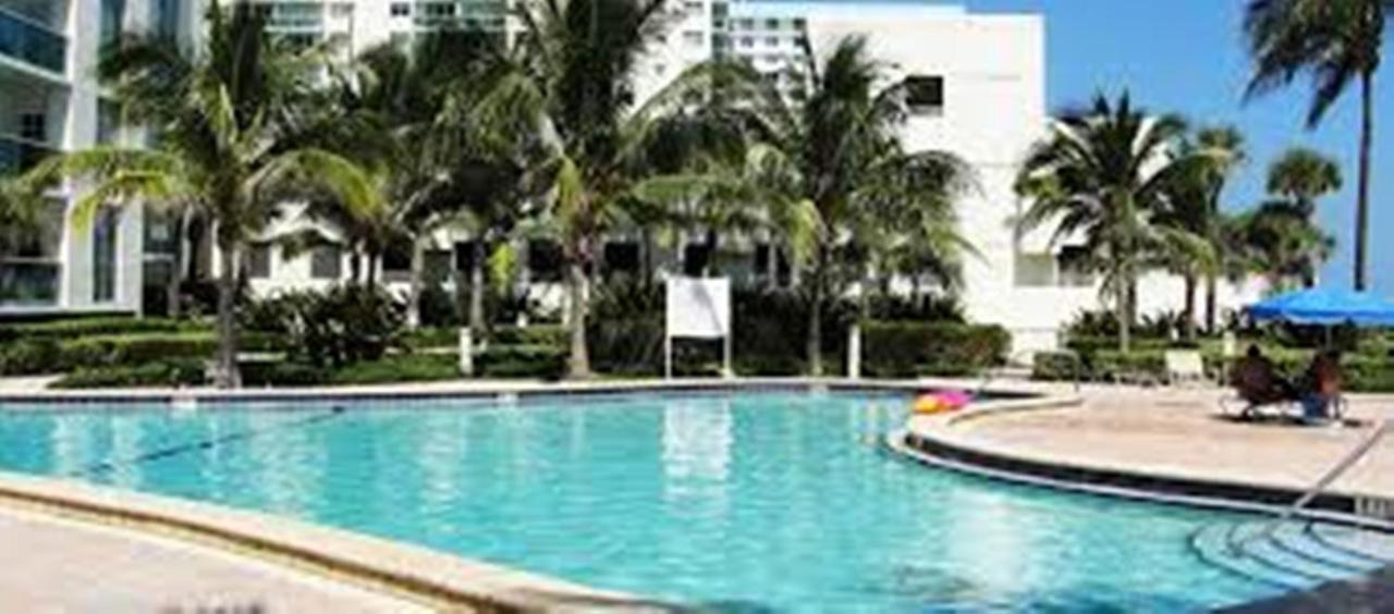 En La Playa The Tides Apartment *